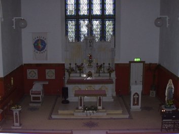 Altar in Meanus Church