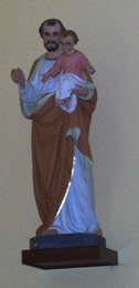 Statues in Raheenagh church